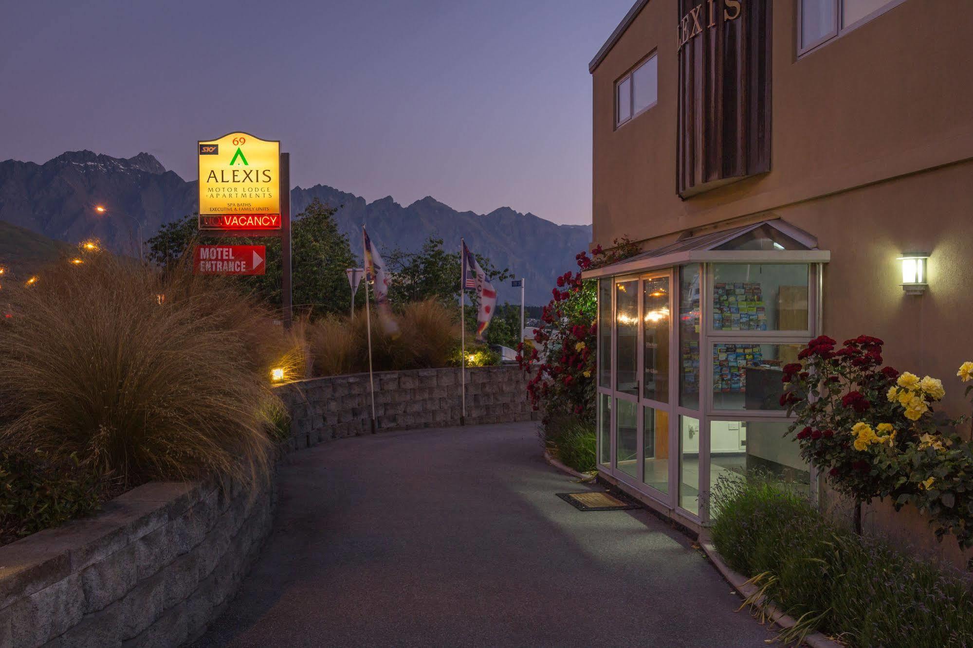Alexis & Motel 4*